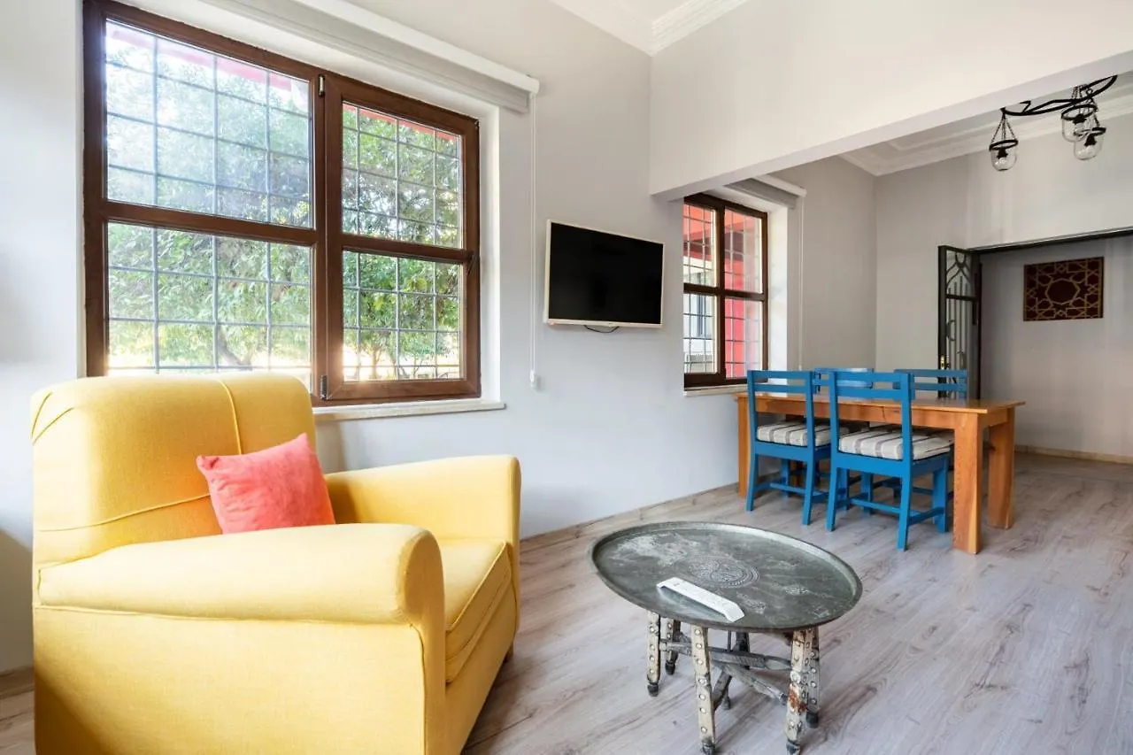 Fascinating Flat Near Hadrians Gate Apartment Antalya Turkey